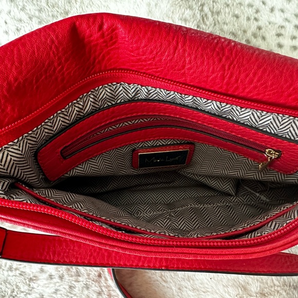 Beautiful Moda Luxe Red Leather Crossbody Bag with Gold Accents — NWOT - Picture 7 of 13